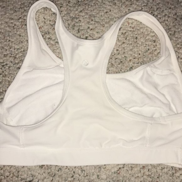 Bundle of 3 Medium Sports Bra's - Picture 3 of 7